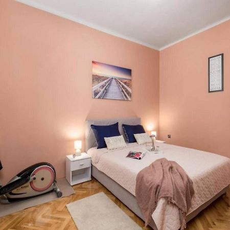 Apartman Karesa -リエカ エクステリア 写真