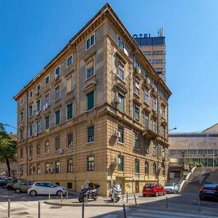 Apartman Karesa -リエカ エクステリア 写真