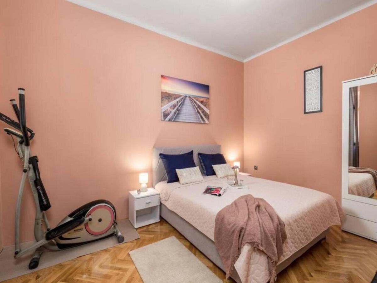 Apartman Karesa -リエカ エクステリア 写真