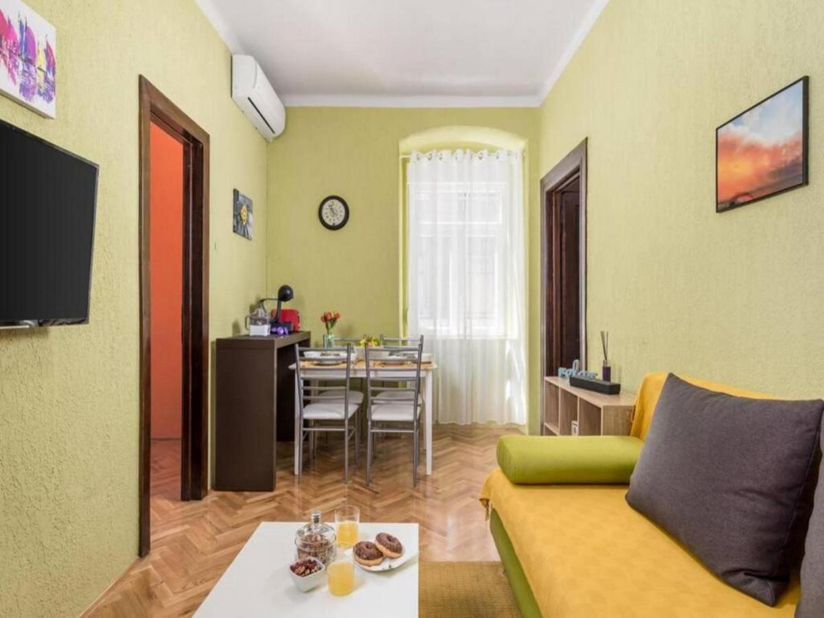 Apartman Karesa -リエカ エクステリア 写真